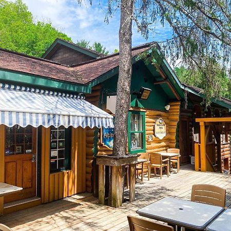 Chalet Alpine แซ็ง-ตาแดล ภายนอก รูปภาพ